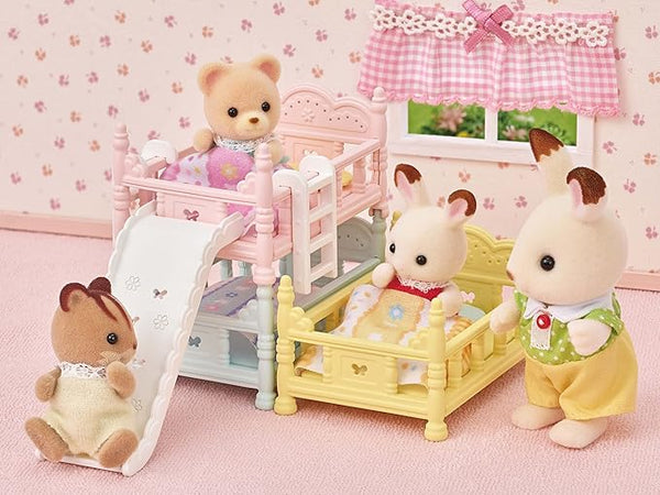 SYLVANIAN FAMILIES TRIPLE BUNK BEDS