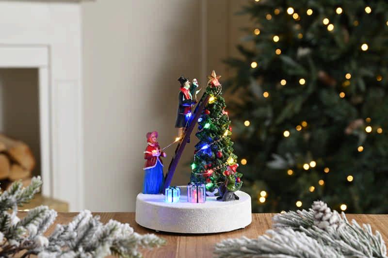 16cm BO Lit Tree Decorating Scene
