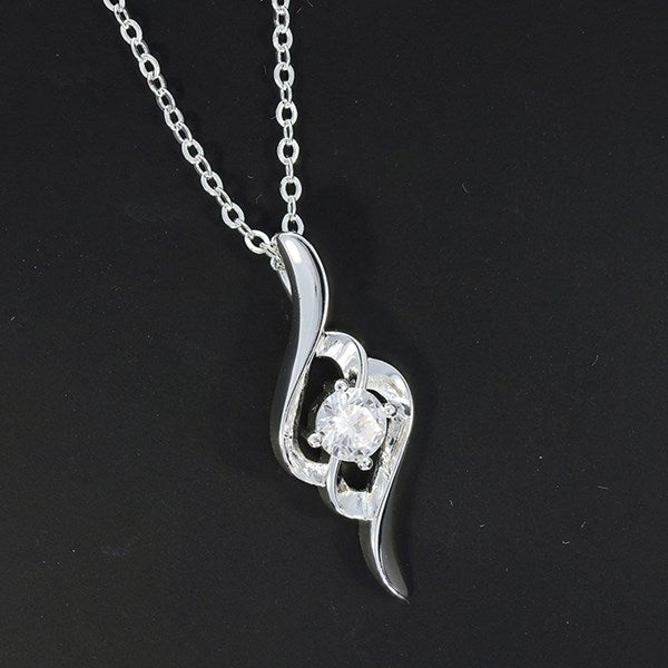 Pure Elegance Elegant Twist Necklace (Silver Plated)