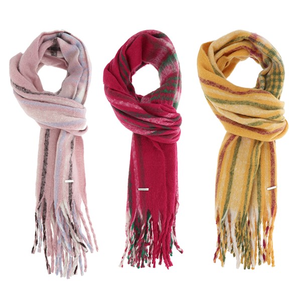 Cosy Plaid Scarf