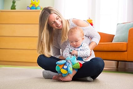 LAMAZE CLIP & GO SALTY SAM THE OCTOPUS